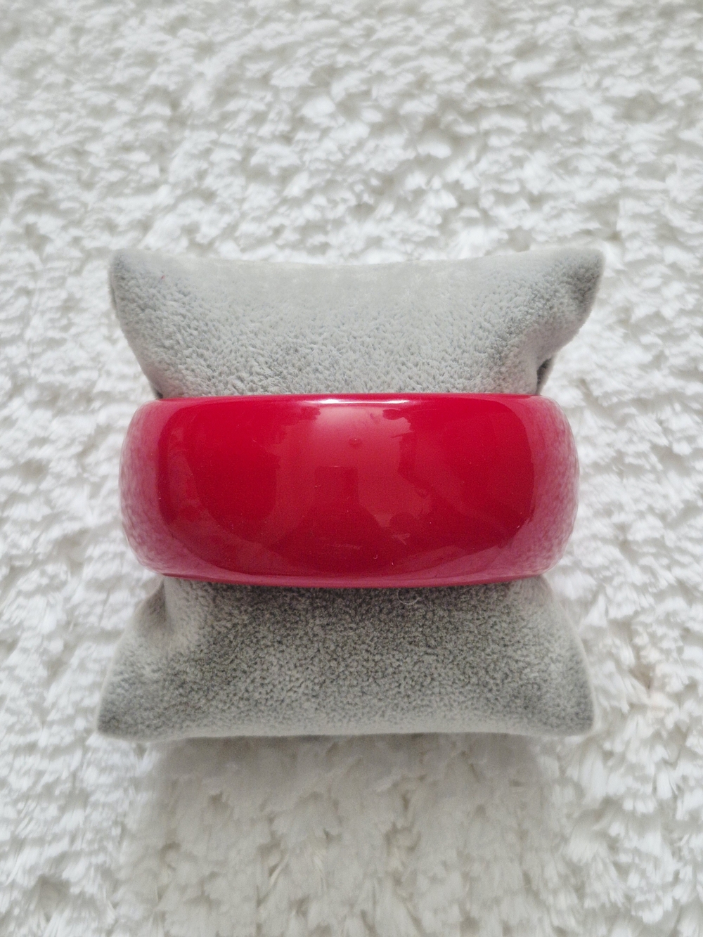 Vintage Bold Red Resin Bangle Bracelet